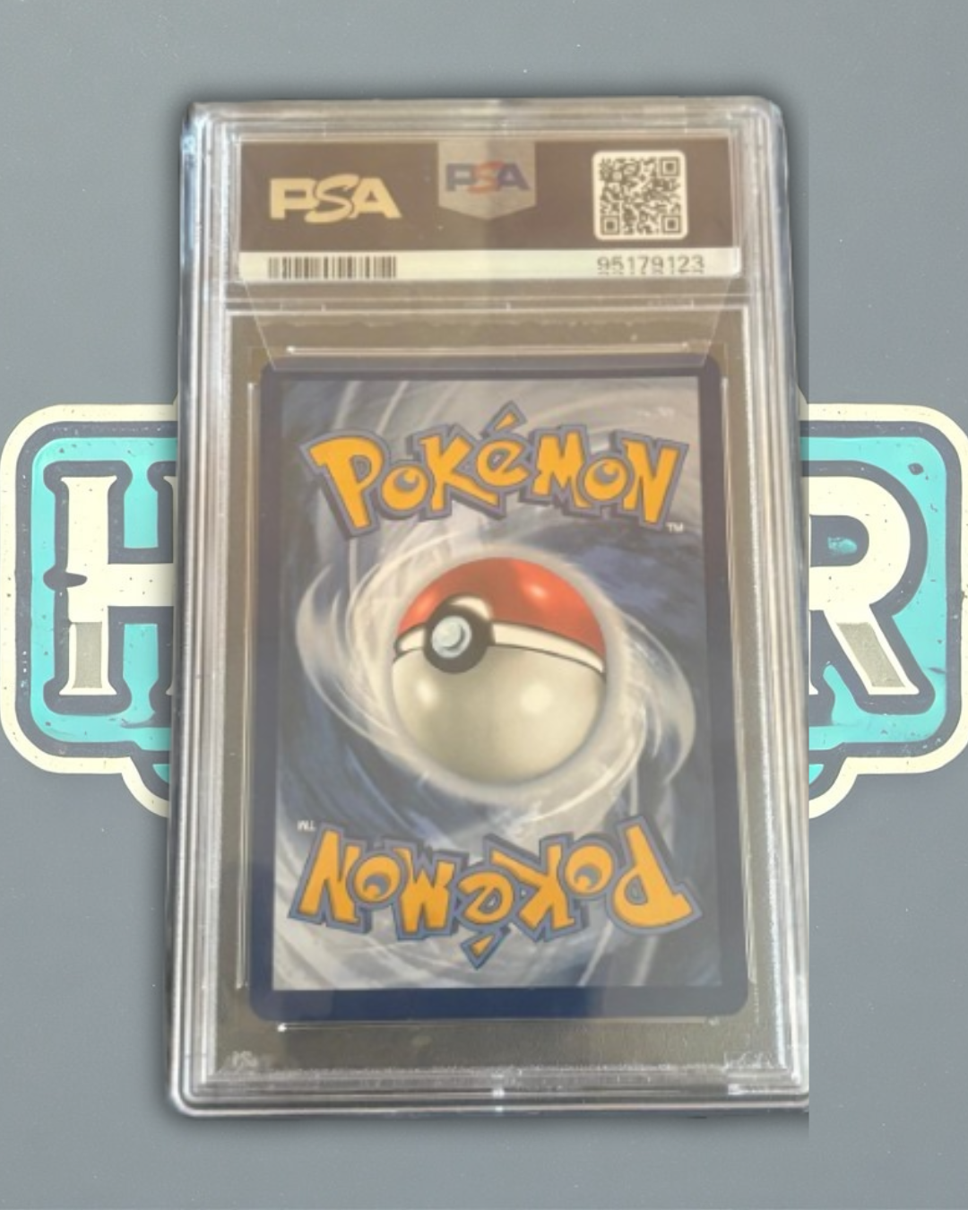PSA 8 - GIRATINA VASTRO
